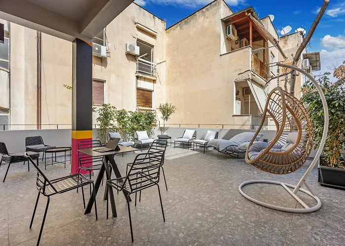 Mobee-House Aparthotel Athens